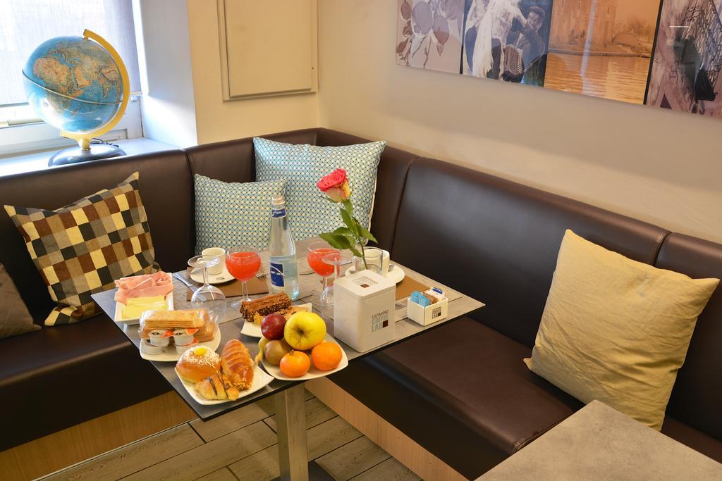 Bed and Breakfast Maison B Турин Екстер'єр фото